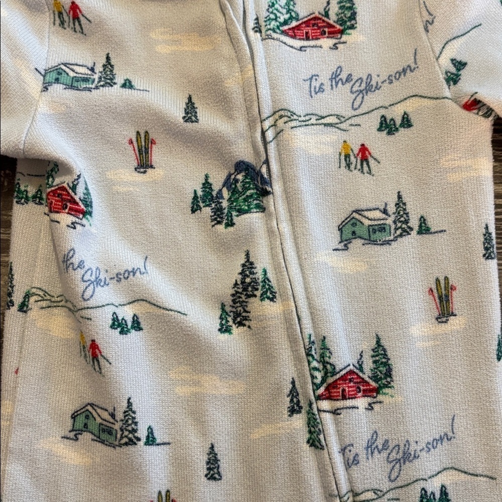 Charming Kids One Piece with Ski Design - Picture 2 of 3